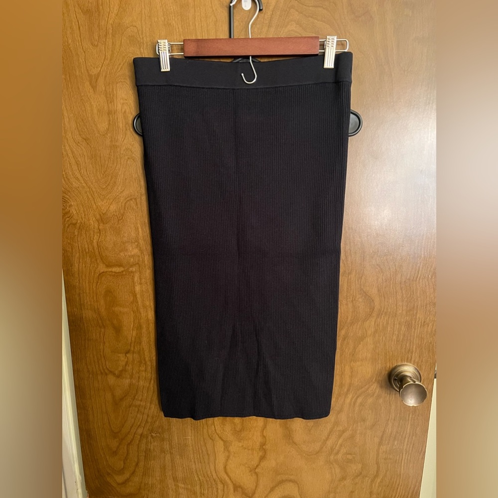NWT DKNY Black Pencil Skirt-L